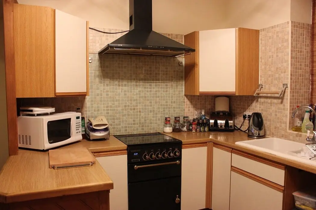 Okap kominowy – jak dobrać go do nowoczesnej kuchni?
