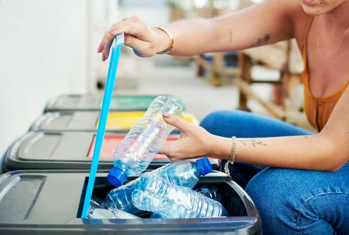 Jak prawidłowo sortować śmieci? Zasady segregacji dla początkujących