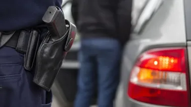 Świadek zauważył kierowcę Volvo. Policja potwierdziła brak uprawnień