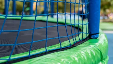 Na osiedlu Przyjaźń są już trzy trampoliny. Projekt zakończony