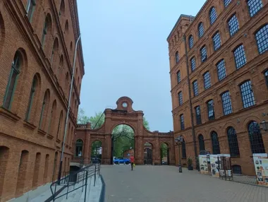 Grafika promocyjna wydarzenia ŁÓDŹ ZIEMIA OBIECANA — wycieczka z Jastrzębia-Zdroju, 14–15 maja 2026