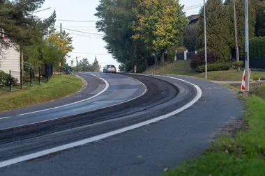 Remont Cieszyńskiej ruszył. Nowa nawierzchnia obejmie 1,7 km drogi
