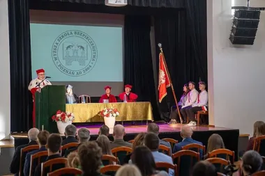 W Domu Zdrojowym nowi studenci złożyli akademickie ślubowanie w Jastrzębiu-Zdroju
