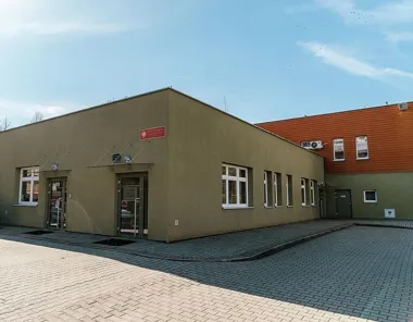 Nowy plac zabaw przy Wrzosowej. Dziewięć urządzeń dla maluchów