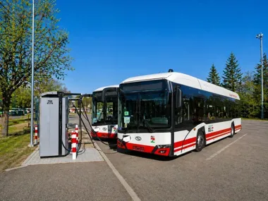 Testy ładowarek do autobusów elektrycznych wchodzą w decydującą fazę