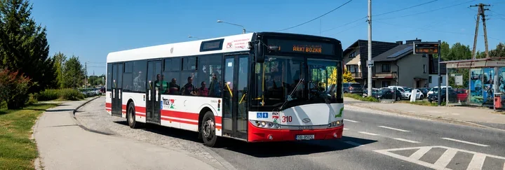 Autobusy W09 wracają na ul. 1 Maja. Objazd w Mszanie się kończy