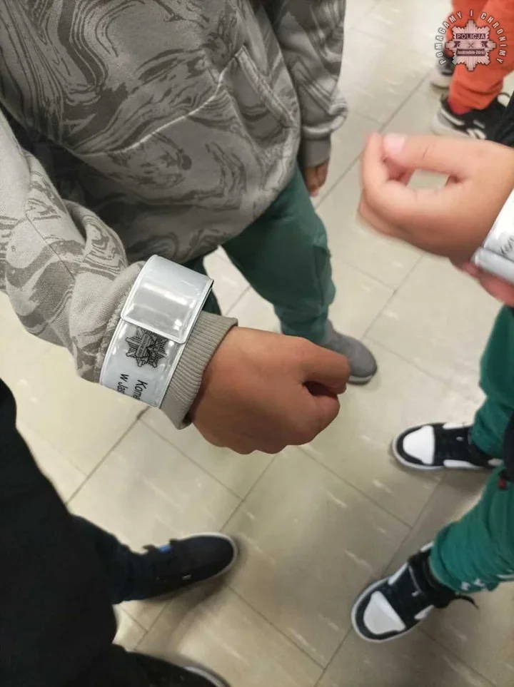 Policjanci w żłobku pokazali dzieciom zasady, które mogą uratować zdrowie