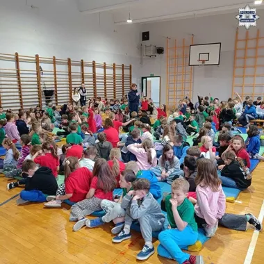 Policja weszła do SP 4 - uczniowie nauczyli się, że internet nie zapomina