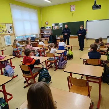 W Jastrzębiu-Zdroju policjanci pokazali dzieciom, jak hejt potrafi uderzyć